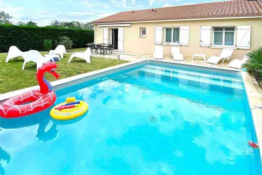 La Balneaire Maison De Standing Tout Confort Boisseuil Exterior photo