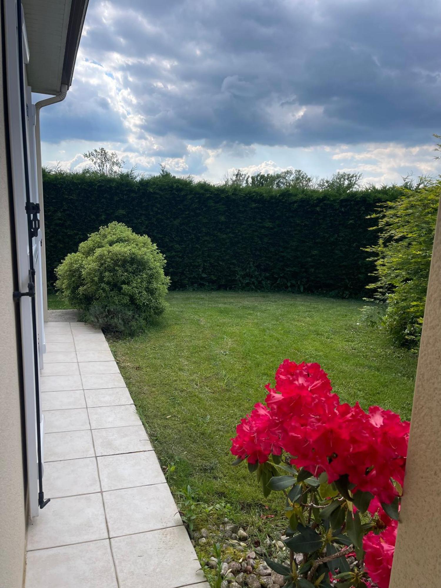 La Balneaire Maison De Standing Tout Confort Boisseuil Exterior photo